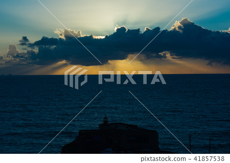 Portugal Nazare sunset, the sunset of Portugal Nazareth 41857538