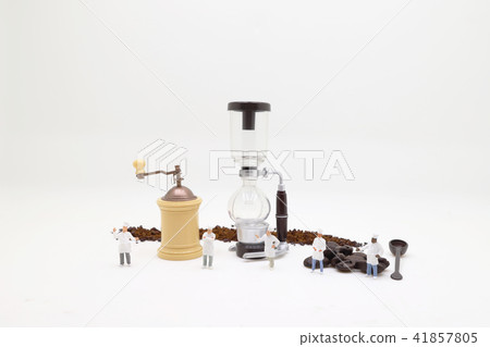 a figure cooker with Professional coffee maker a figure cooker with Professional coffee maker 41857805