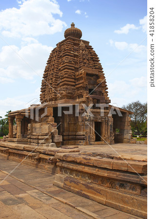 Galaganatha temple, Pattadakal temple complex Galaganatha temple, Pattadakal temple complex 41858204