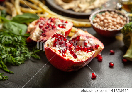 Falafel and hummus 41858611