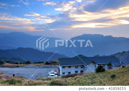 Hehuanshan Morning Mountain 41859253