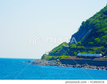 Izu Kureil沿著海岸線奔跑 41860816