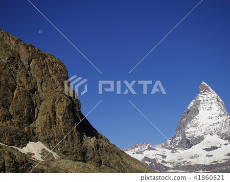 Matterhorn, Zermatt, Switzerland landmark mountain Matterhorn, Zermatt, Switzerland landmark mountain 41860821