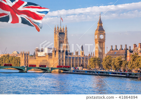 Big Ben and Houses of Parliament in London, UK 41864894