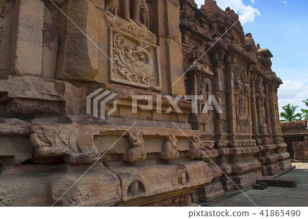 The Devakoshthas, Virupaksha temple, Pattadakal 41865490