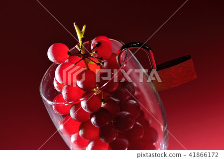 Image of wine ~ lifting of ban - Image of wine ~ lifting of ban - 41866172