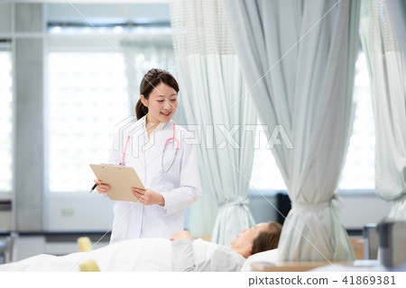 Medical women 41869381