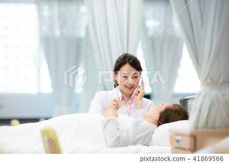 Medical women 41869566