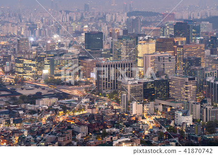 Night view of Seoul Downtown cityscape 41870742
