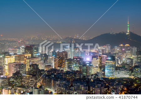 Night view of Seoul Downtown cityscape Night view of Seoul Downtown cityscape 41870744