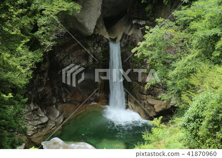 Immortal waterfall of Totsukawa village 41870960