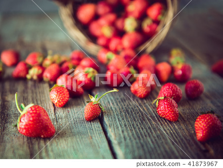 Close up focus on ripe sweet strawberry Close up focus on ripe sweet strawberry 41873967