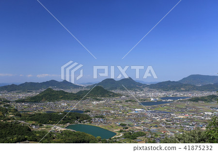 從豐中町觀看在三豐市的高瀨町和美濃町 41875232