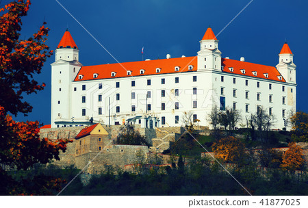 Bratislava Castle on sunset in the slovakian city 41877025