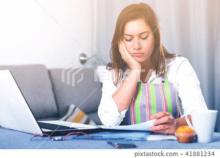 Housewife searching for recipes 41881234