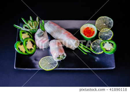 Vietnamese spring roll with shrimp in rice pancake 41890118