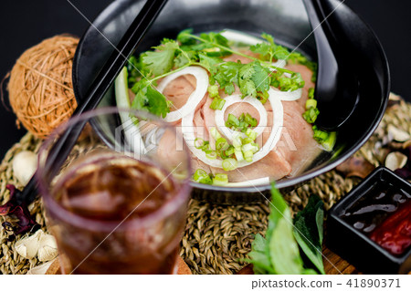 Pho with beef a famous Vietnamese traditional food Pho with beef a famous Vietnamese traditional food 41890371