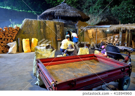 Traditional industry - charcoal kiln 41894960