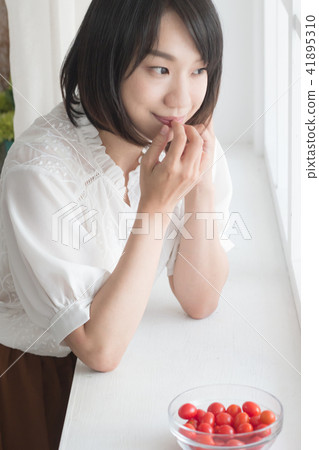 少女與番茄 41895310