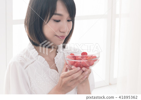 少女與番茄 少女與番茄 41895362
