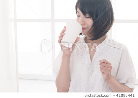 少女與番茄 少女與番茄 41895441