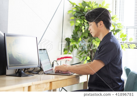 Dentist driving in electronic medical record 41896781