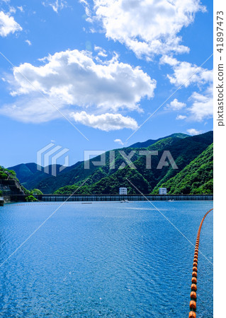 奧多摩湖在夏天 奧多摩湖在夏天 41897473