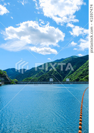奧多摩湖在夏天 奧多摩湖在夏天 41897474