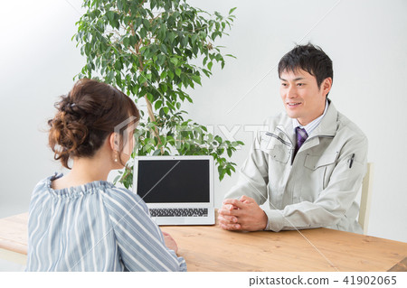 Male working wearing meeting (smile) Male working wearing meeting (smile) 41902065