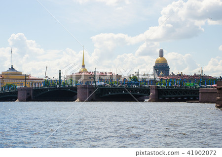 The Palace Bridge across the Neva River The Palace Bridge across the Neva River 41902072