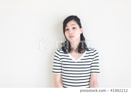 Casual Portrait 41902212