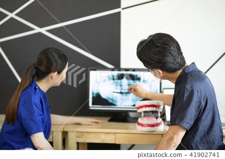 Dental practitioners meeting 41902741
