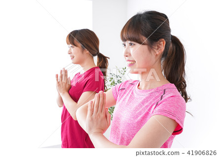 yoga     41906826