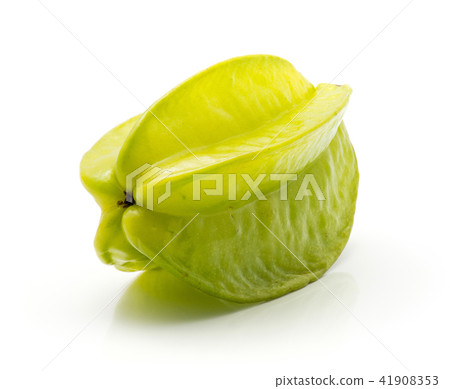 Fresh carambola isolated on white 41908353