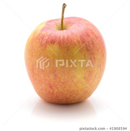 Raw evelina apple isolated 41908594