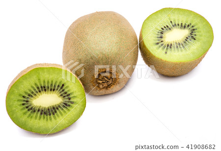 Fresh kiwi isolated on white 41908682