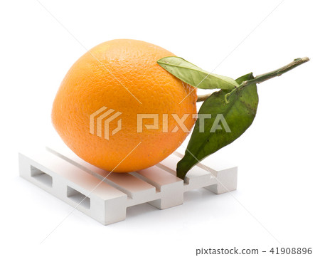 Fresh orange isolated on white 41908896