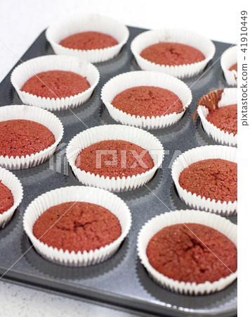 Baked muffins for "Red velvet" capcakes  41910449