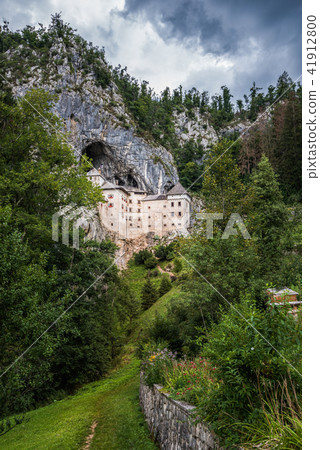 Renaissance Castle in the Rock, Predjama, Slovenia 41912800