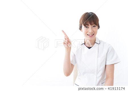 年輕的女護士 41913174