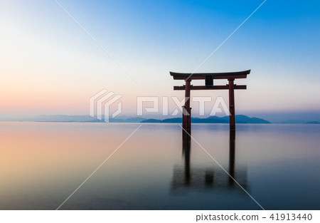 Shirahige shrine welcoming Lake Biwa dawn Shirahige shrine welcoming Lake Biwa dawn 41913440