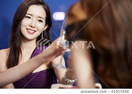 Party, friend, young woman Party, friend, young woman 41913808