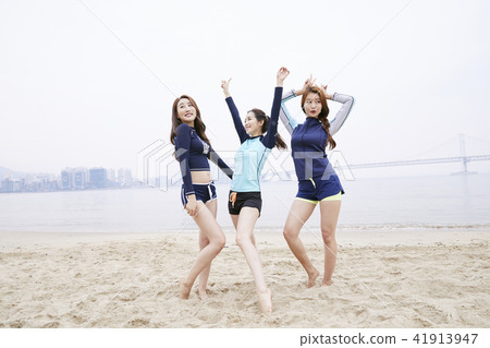 暑假,假期,朋友,年輕女子 暑假,假期,朋友,年輕女子 41913947