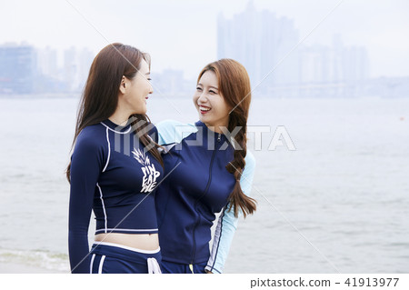 暑假，假期，朋友，年輕女子 41913977