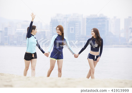 暑假,假期,朋友,年輕女子 暑假,假期,朋友,年輕女子 41913999