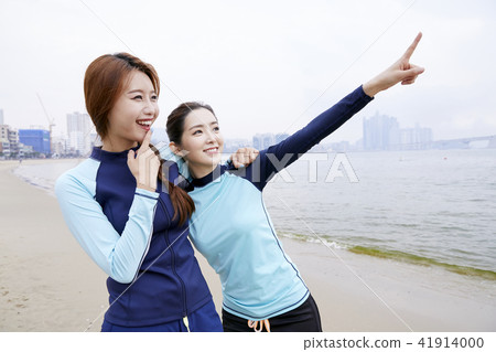 暑假,假期,朋友,年輕女子 暑假,假期,朋友,年輕女子 41914000