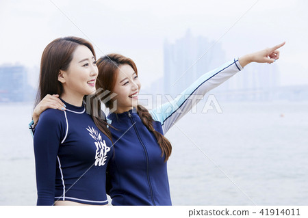 暑假,假期,朋友,年輕女子 暑假,假期,朋友,年輕女子 41914011