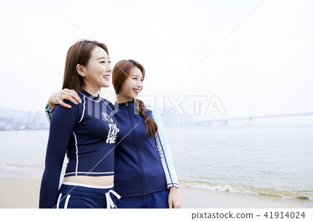 暑假,假期,朋友,年輕女子 暑假,假期,朋友,年輕女子 41914024