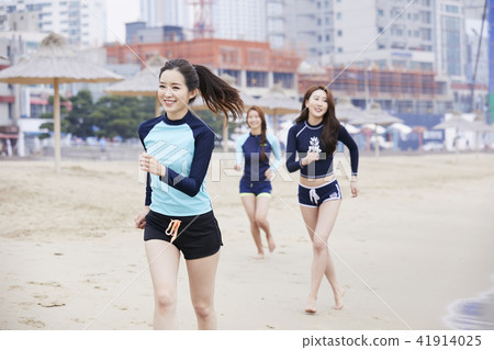 暑假,假期,朋友,年輕女子 暑假,假期,朋友,年輕女子 41914025