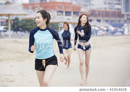 暑假,假期,朋友,年輕女子 暑假,假期,朋友,年輕女子 41914026